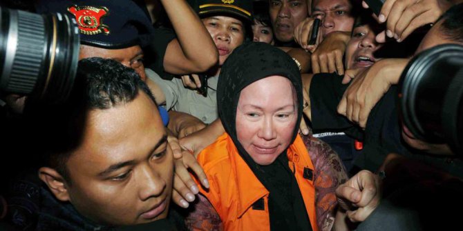 Ratu Atut Chosiyah Ditahan KPK setelah Diperiksa Tujuh Jam